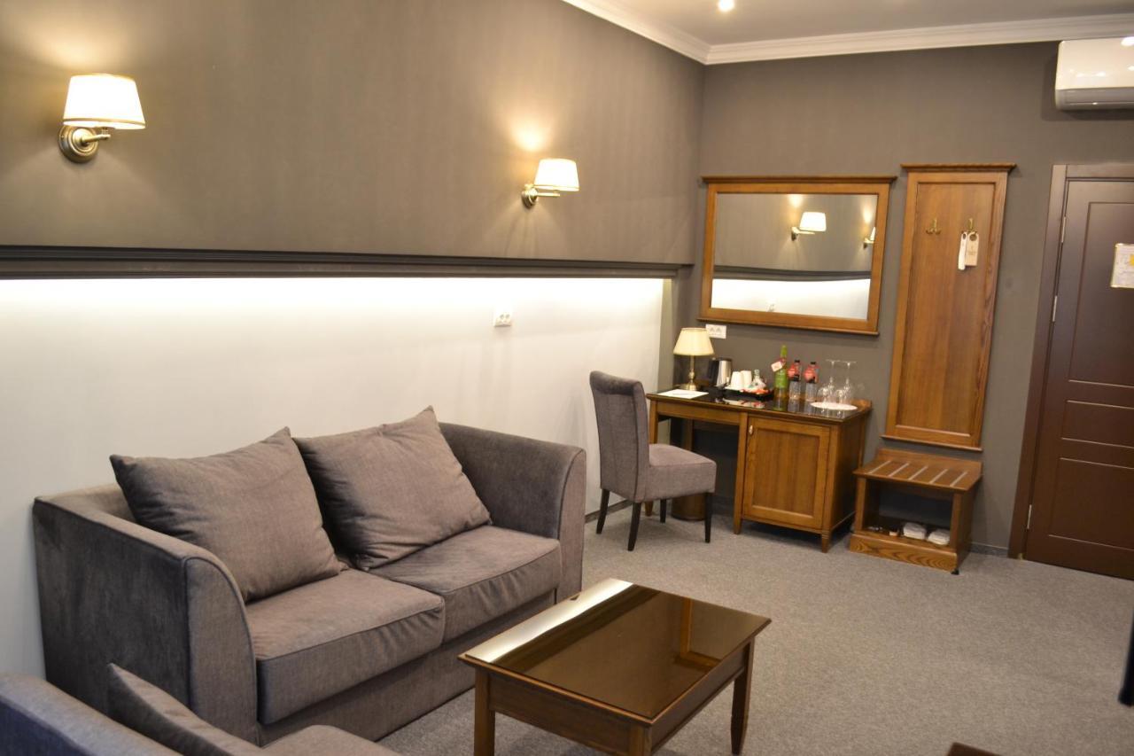 Optima Collection Bergshloss รีฟเน ภายนอก รูปภาพ