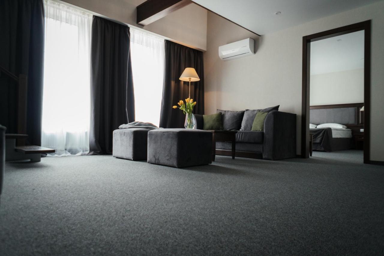 Optima Collection Bergshloss รีฟเน ภายนอก รูปภาพ